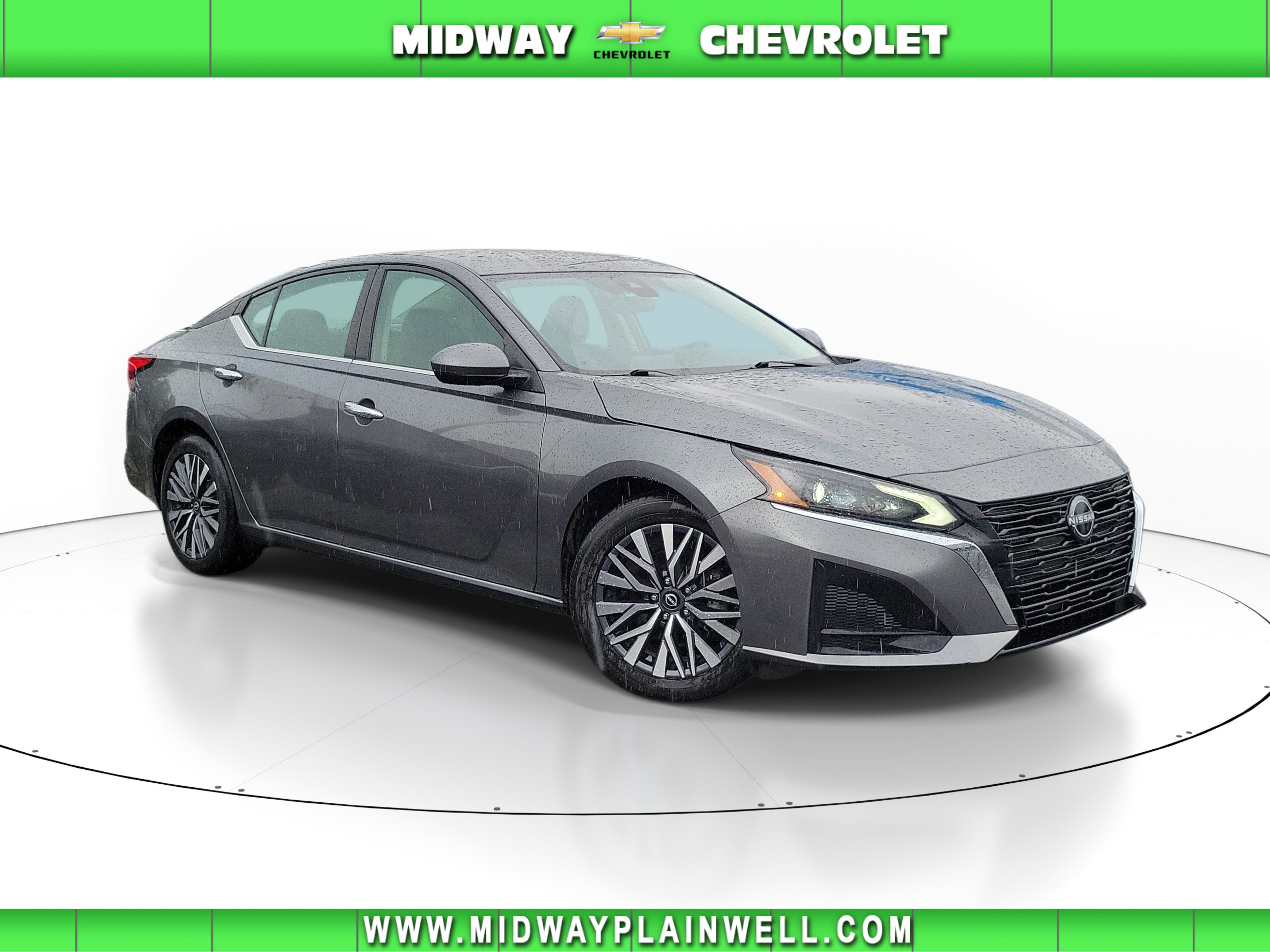 2023 Nissan Altima 2.5 SV in Gray — front three-quarter view