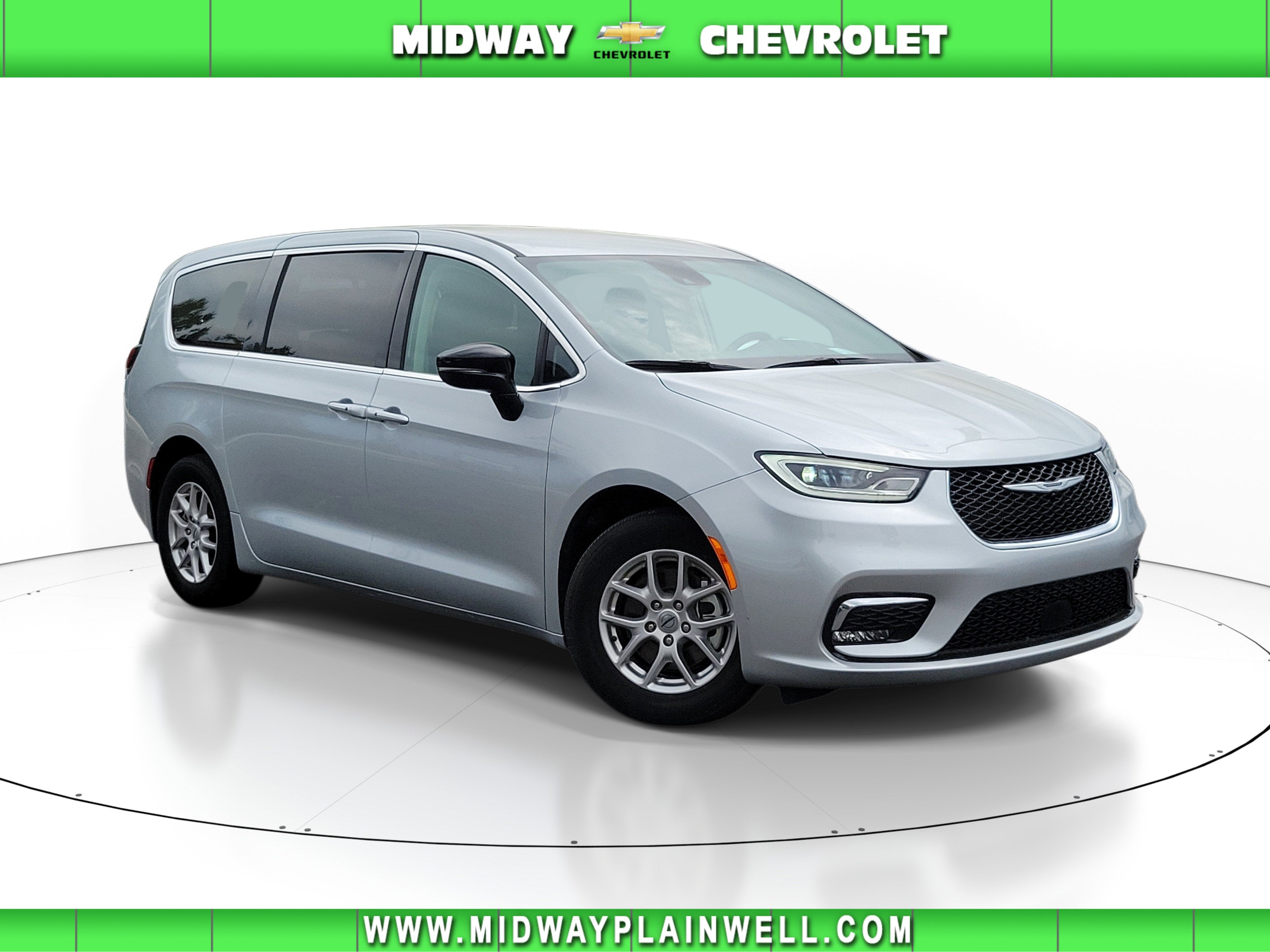 2024 Chrysler Pacifica Touring L in Silver — front three-quarter view